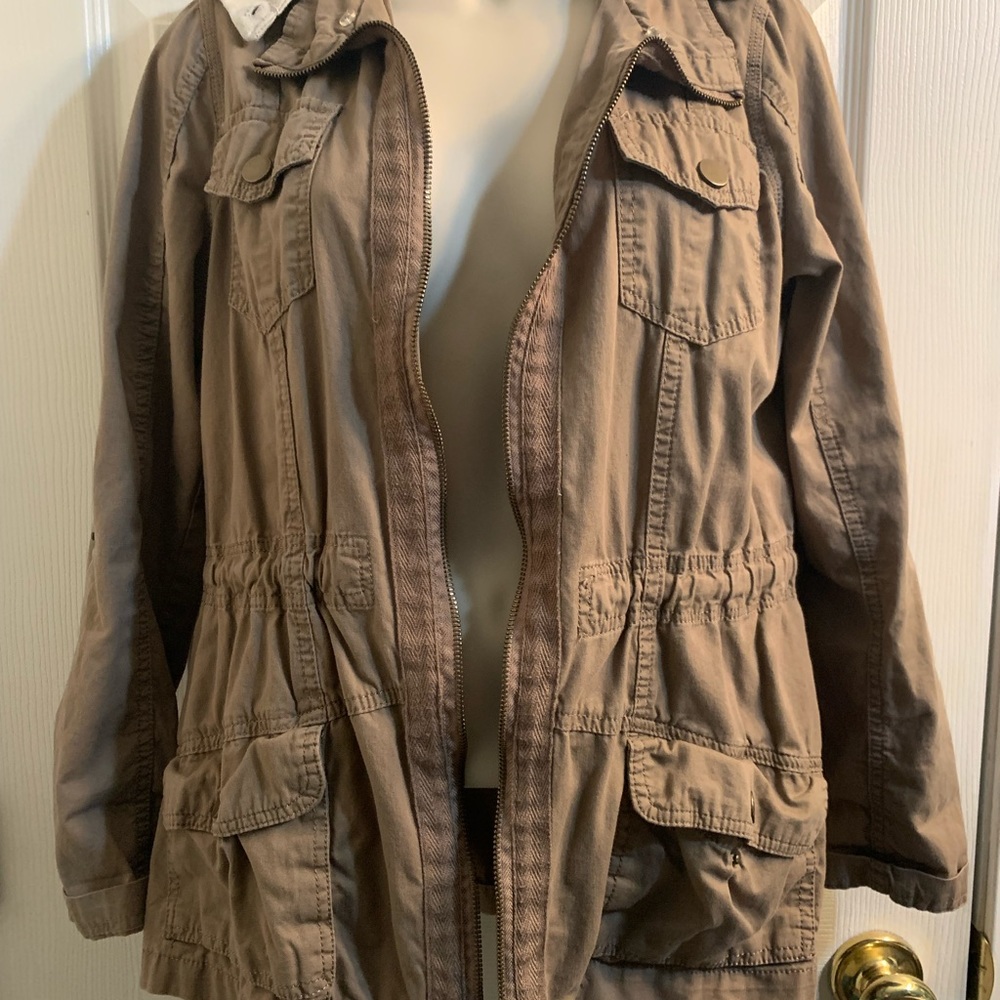 Jacket - Picture 2 of 8